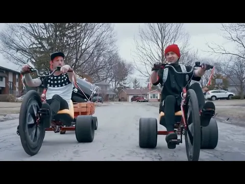 Download MP3 twenty one pilots: Stressed Out [OFFICIAL VIDEO]