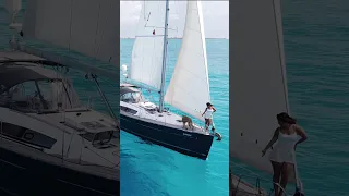 @cromox.chains and @ultra.marine.west keeping us safe out on the ocean! #ultraanchor #cromoxchain