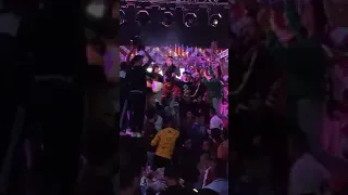 لايف عصام صاصا بيغني مهرجان جديد طز في صحابي الاندال اوعا يفوتك   دندنها