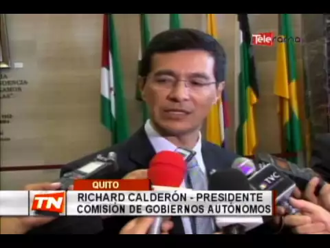 Ley crea superintendencia para vigilar a municipios