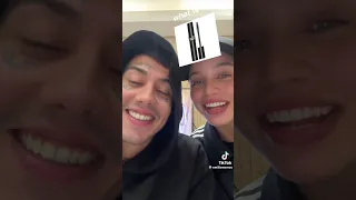 Jaja y duki intentando saberselas todas