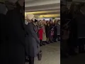 Download Lagu Cristianos alaban a Dios en Ucrania en medio de la invasion Rusia en plena guerra 🇺🇦 🇷🇺