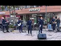 「B'ｚ」( 愛のままにわがままに僕は君だけを傷つけない）米空軍太平洋音楽隊(横田基地所属)　兵隊さんのギターテクが半端ない！「沖縄県北谷町美浜アメリカンビレッジ前」