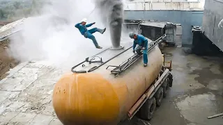 Abrutis Complet Filmés Au Travail