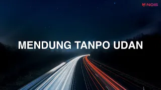 Download DENNY CAKNAN FT. NDARBOY GENK - MENDUNG TANPO UDAN (Lyric) MP3