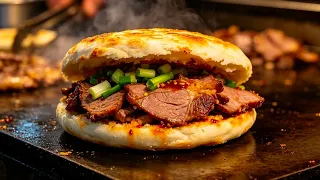 【LIVE】Roujiamo (Chinese hamburger), a street food snack made on the spot.