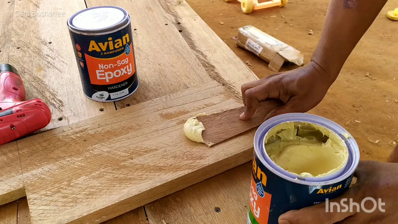 Video Tutorial Avian Lem Epoxy. 