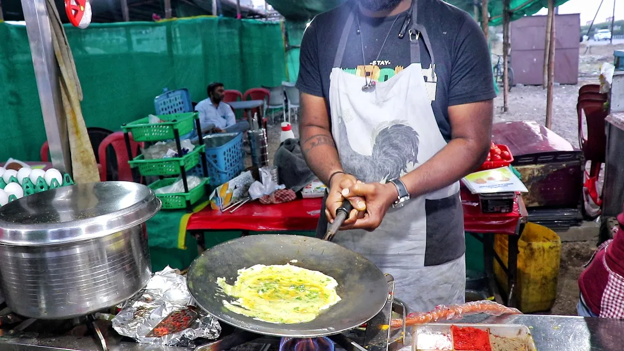 Surat Famous Cheese Omlet Double Dhamaka   Road Side Delicious Egg Dishes   Indian Street Food