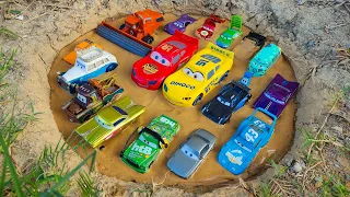 Membersihkan Mainan Disney Pixar Cars, Lightning McQueen, Sterling Dunn, Tow Mater, Guido