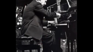 عمر خيرت لعدم كفاية الادلة 