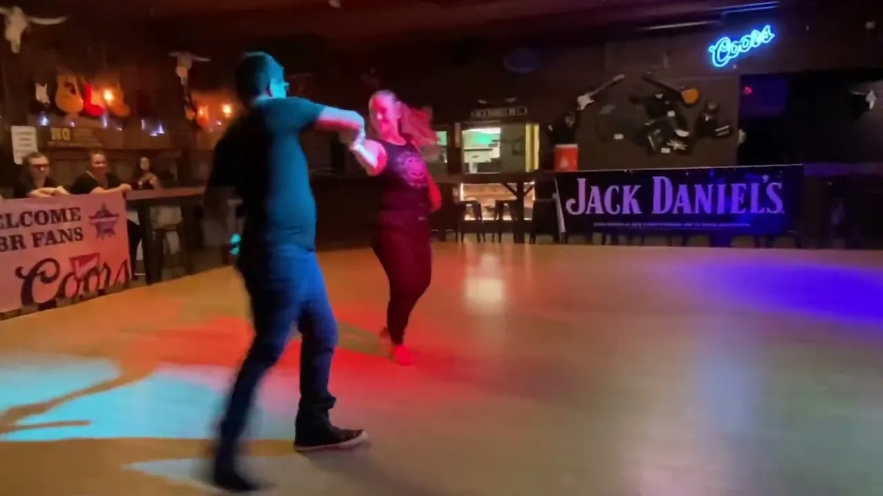 Daniel Juarez & Amber O’Connell @ 916 Swing (6/2022)