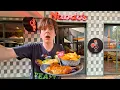 Download Lagu AMERICAN tries NANDO'S in AUSTRALIA!!!