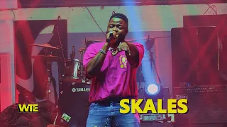 skales performs 