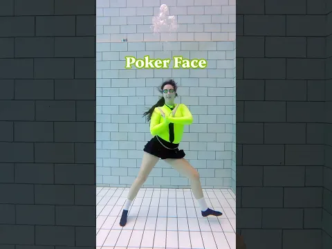 Poker Face Dance Trend Underwater 🔥💦