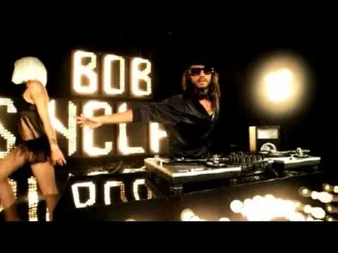 Download MP3 Bob Sinclar feat. Vybrate & Queen Ifrica & Makedah - New New New