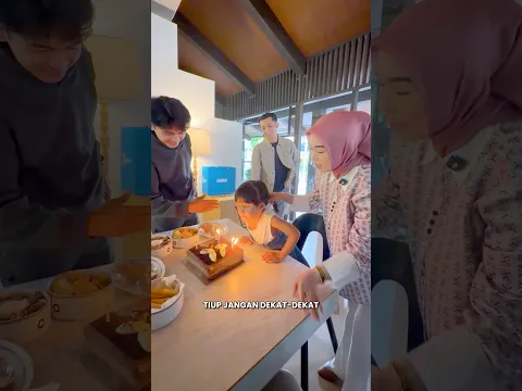 Detik-detik surprisein seseorang? #riaricis