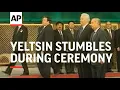 Lagu UZBEKISTAN: RUSSIAN PRESIDENT YELTSIN STUMBLES DURING CEREMONY