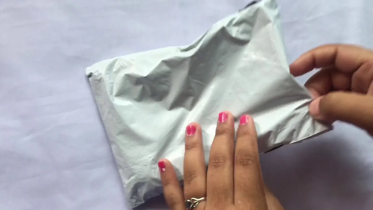 Cara membuka cover belakang xiomi redmi 3s/3x/3pro mudahhh. 