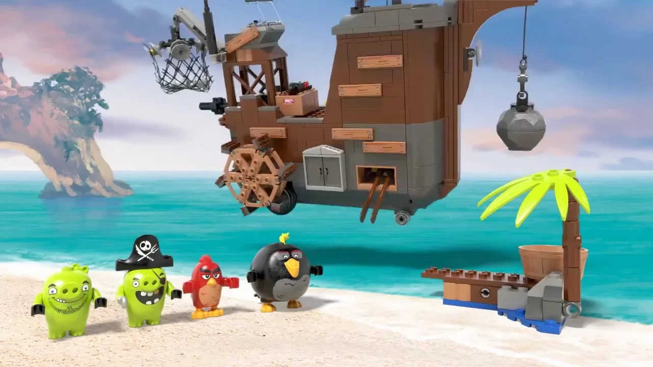 LEGO Angry Birds - Piggy Pirate Ship & Pig City Teardown King Pig’s Castle - 75825 & 75824 & 75826