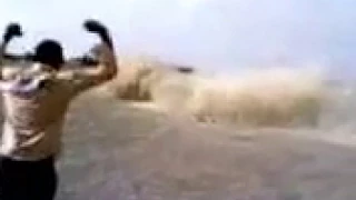 قصيدة سيارة الاده دندنها