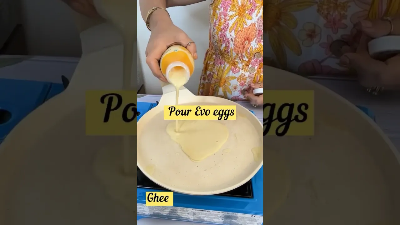 Try Kolkata Style Egg roll with this liquid! #eggroll #eggrollrecipe