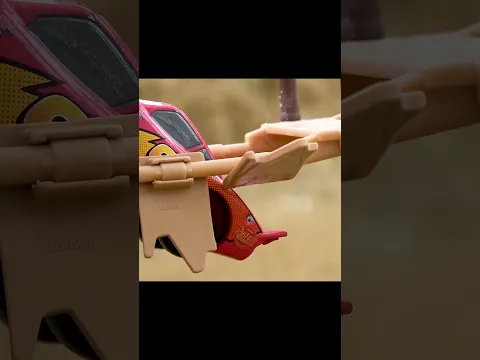รถของเล่นบนสะพานและจระเข้