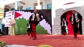 عرض فني للدبكة الشعبية على اغنية دمي فلسطيني دندنها