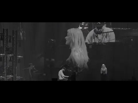 Video Thumbnail: Kaśka Sochacka feat. Kortez - Wiśnia (Live 2025)