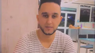الفنان علي الكريوي في جنينة غلانا والرمان والمشمش حدانا ورد الحب يزود هنانا يزيل النوم      دندنها