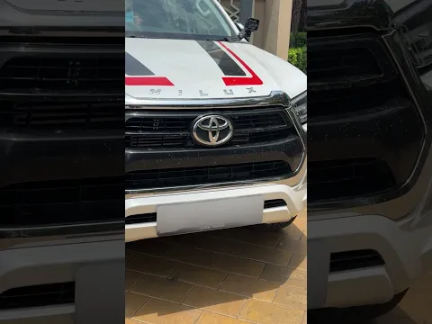 New Toyota Hilux vs Old Hilux
