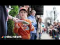 How a Michigan town moved 9 100 books one by one