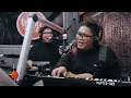Itchyworms perform "Akin Ka Na Lang" LIVE on Wish 107.5 Bus