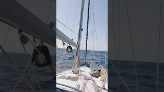 Tricher au moteur, peut faire gagner beaucouuuuup de temps quand le vent vient de face⛵💙