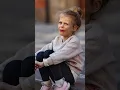 Download Lagu The photo made the crying girl laugh❤️