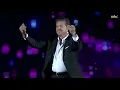 "أبوكي مين يا صبية" و"ايه العظمة دي كلها".. وليد توفيق يستعيد أجمل أغانيه مع جمهور #موسم_الرياض