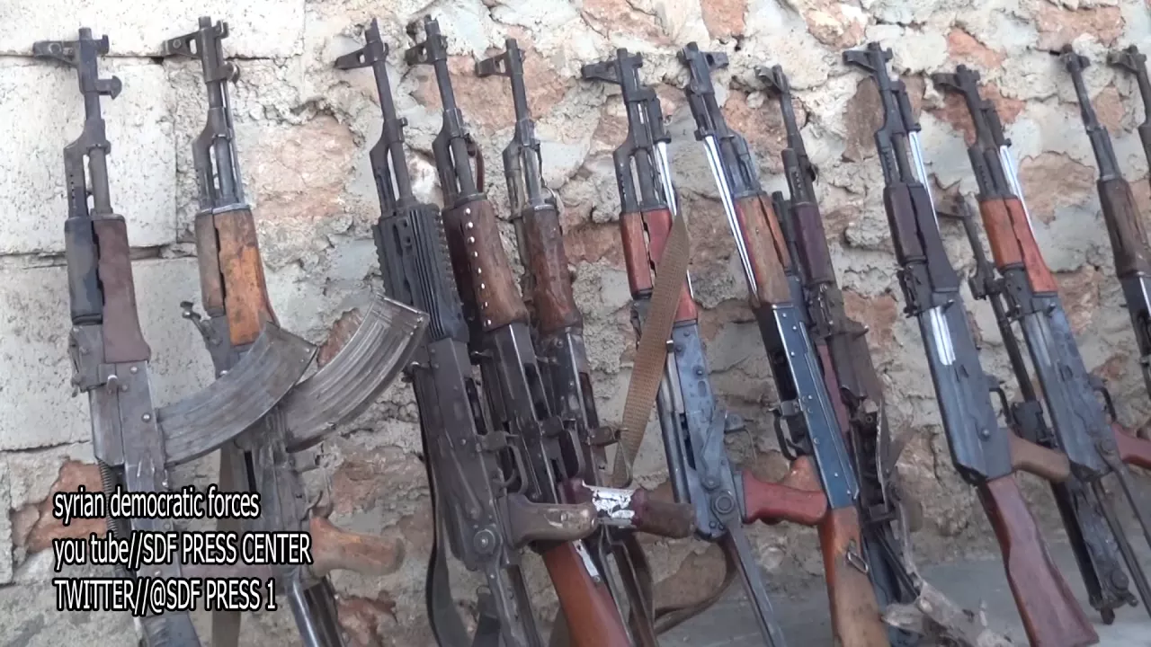 قوات منببج اتستولي على دفعة من الاسلحة ,Military Menbej Council forces seize a batch of weapons