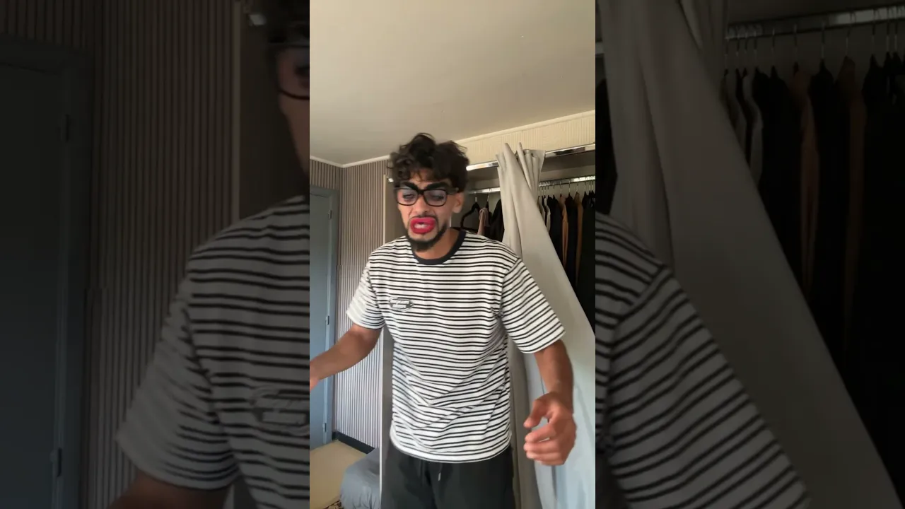 الشباب حاليا 🤣