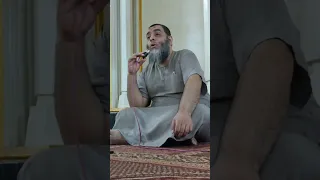 اللهم حببنا في صلاة الجماعة دندنها