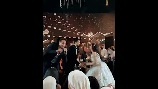 المطرب حكيم عمل فرح يجنن للعروسين دندنها