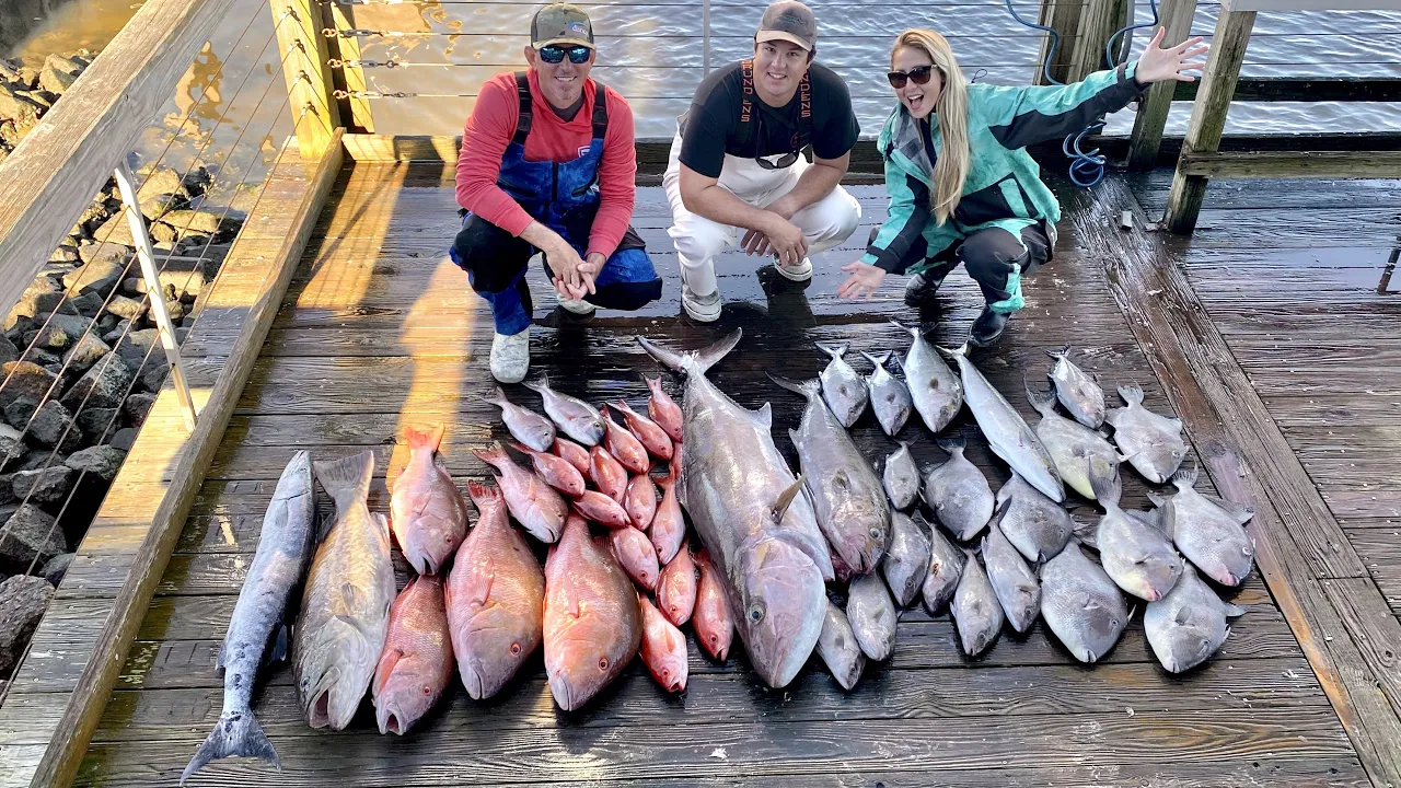 MONSTER *SNAPPER* Catch and Cook (How to Make and Use the 3 most EFFECTIVE fishing RIGS)