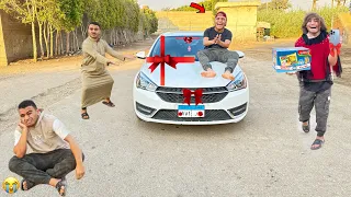 لما ابوك يجيب اخوك الصغير عربية هدية واختك تلفون آيفون وميجبلكش حاجه عمر نصر 