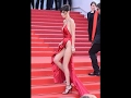 Celebrity oops moments in red carpet