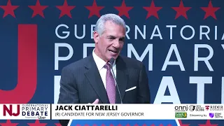 Teacher Salary Question - May 20 Republican Primary Debate