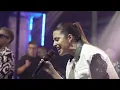 Con Otra (En Vivo) - Eugenia Quevedo | LBC