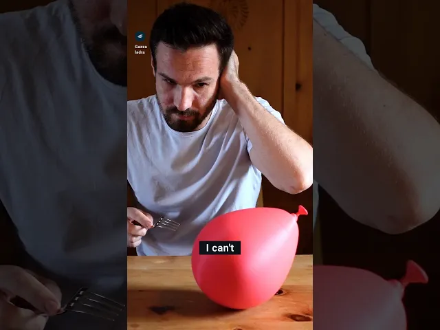 Ballon piggy bank, self-balancing video thumbnail