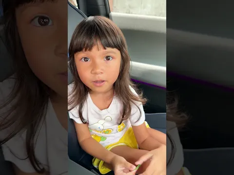 Kids learn to always buckle up for their safety 🙂 Maya and Molly