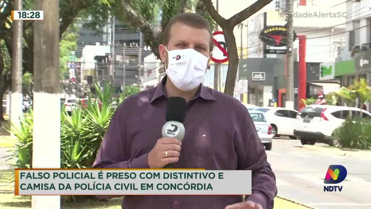 Falso policial é preso com distintivo e camisa da Polícia Civil em Concórdia