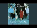 Download Lagu All over the World (Dans Le Monde En Entier) (Stereo) (1999 Remaster)