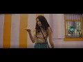 Margaret Qualley Pussycat Brad Pitt Cliff Booth Once Upon a Time in Hollywood