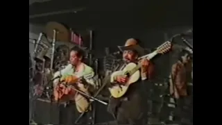Tião Carreiro e Pardinho Cantando Três Guaranias e Um Tango